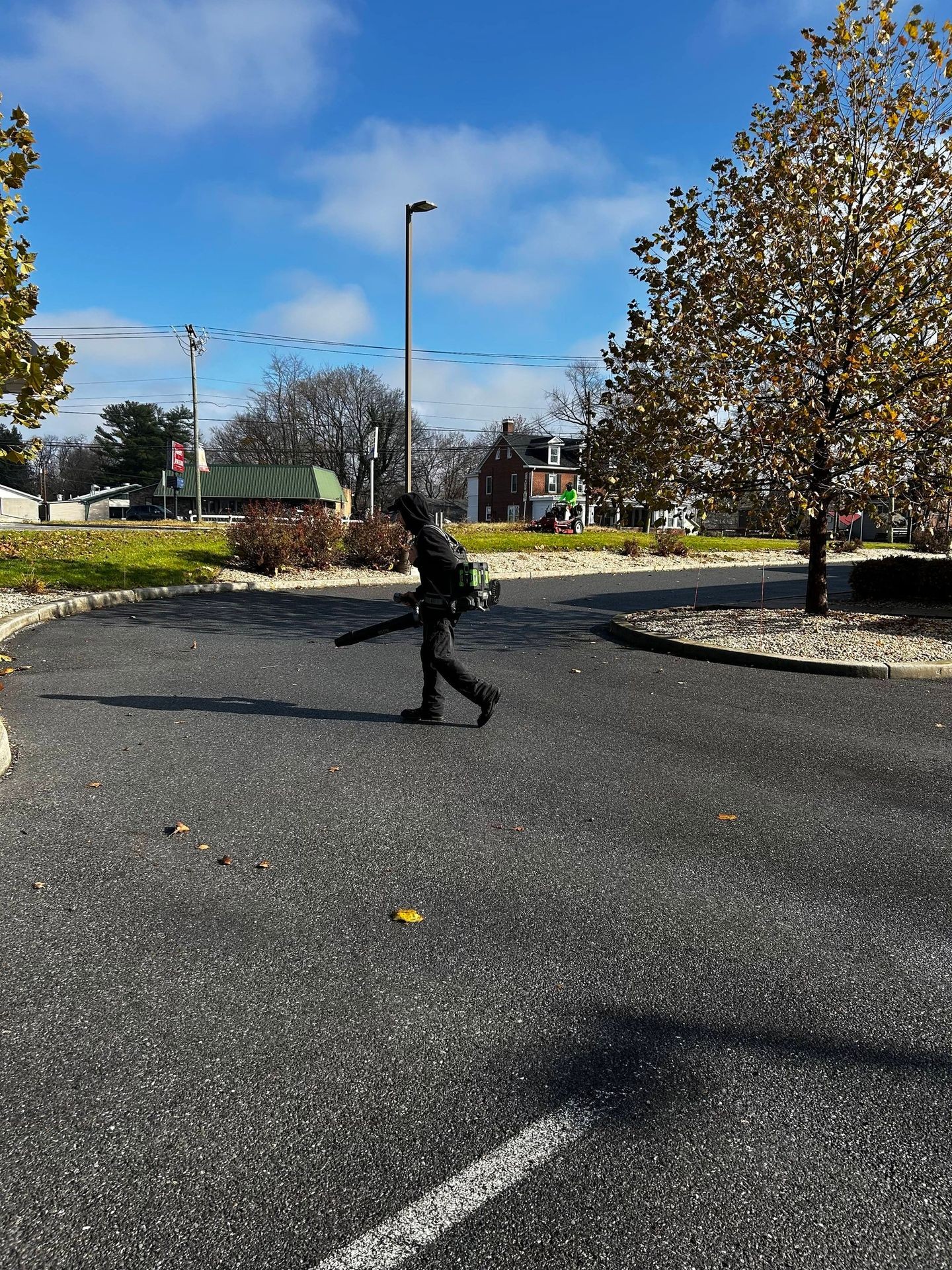 Commercial Lawncare and Maintenance